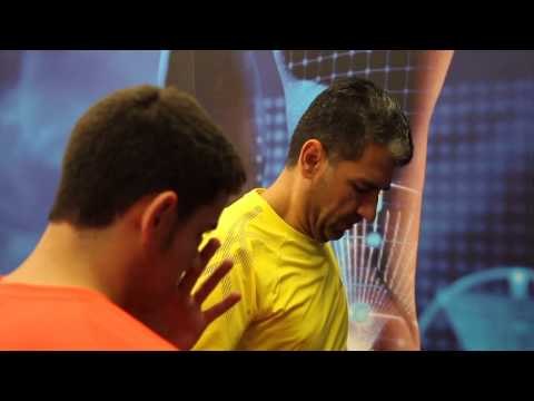 Paco Roncero analiza su pisada en el ASICS Foot ID