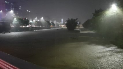 수도권 곳곳 침수·도로 통제...이시간 비피해 상황 / YTN