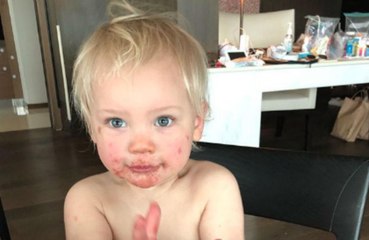 Pink's son has hand, foot and mouth disease