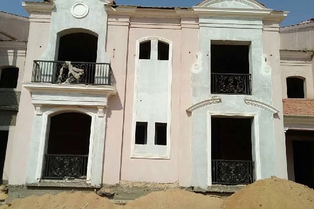 Layan Town House Middle Good Location For Resale