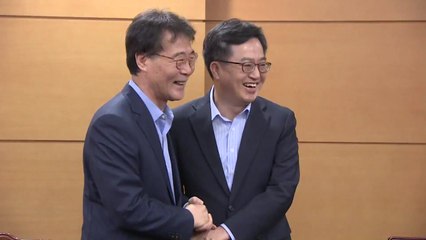 '경제 투톱' 김동연·장하성 회동...고용·분배 논의 / YTN