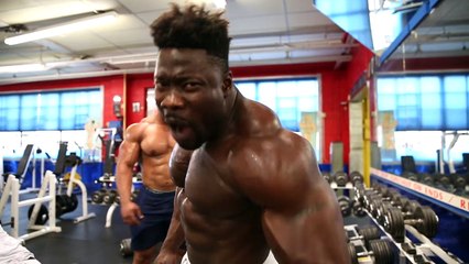 500LB INCLINE DUMBBELL PRESS! HEAVIEST DUMBBELL PRESS EVER DONE!