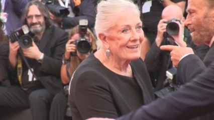 Del Toro y Vanessa Redgrave rivalizan en Venecia con Gosling y Claire Foy
