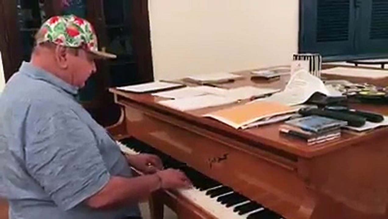 Pianista João Donato adere ao "Olê, olê, olá, Lula"