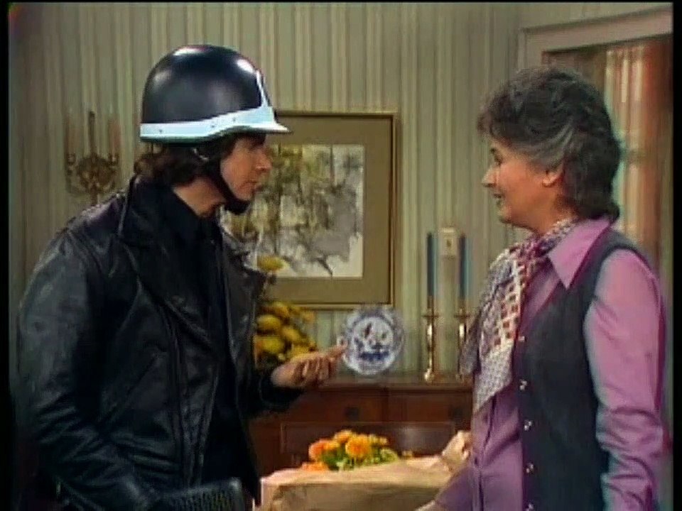 Maude S01E06