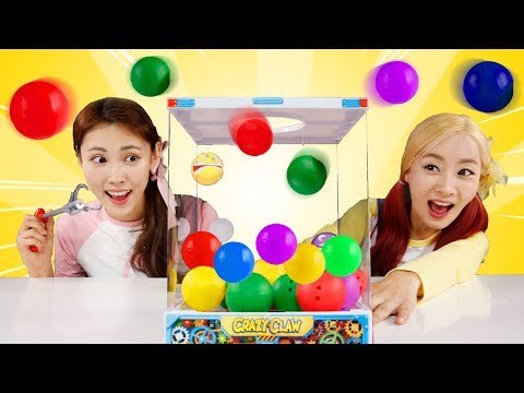캐리와 엘리의 복불복 주먹밥이 숨겨진 뽑기 놀이 [CRAZY CLAW] l 캐리와장난감친구들