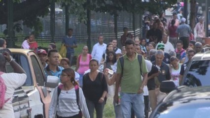 Transporte público colapsa en Caracas tras corte de energía eléctrica