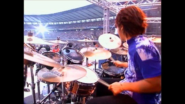 GLAY『STAY TUNED 』EXPO 2001 IN TOKYO STADIUM HD 1