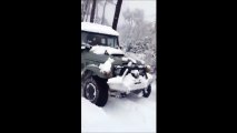 Toyota Land Cruiser FJ40 - Snow Crawling