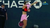US Open 2018 - Alizé Cornet et son haut enlevé sur le court : 