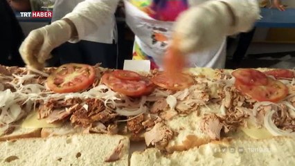 70 metrelik dev sandviçi 2 buçuk dakikada yaptılar