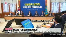 Pres. Moon meets with local gov't heads about creating jobs