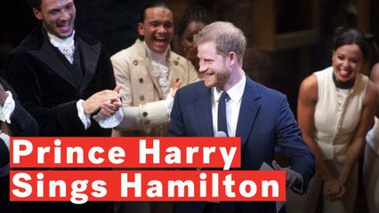 Скачать видео: Prince Harry Joins Hamilton Cast Onstage As Meghan Markle Watches