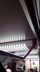 Descuido en el subte b: los pasajeros se enteraron que la motorman era infiel