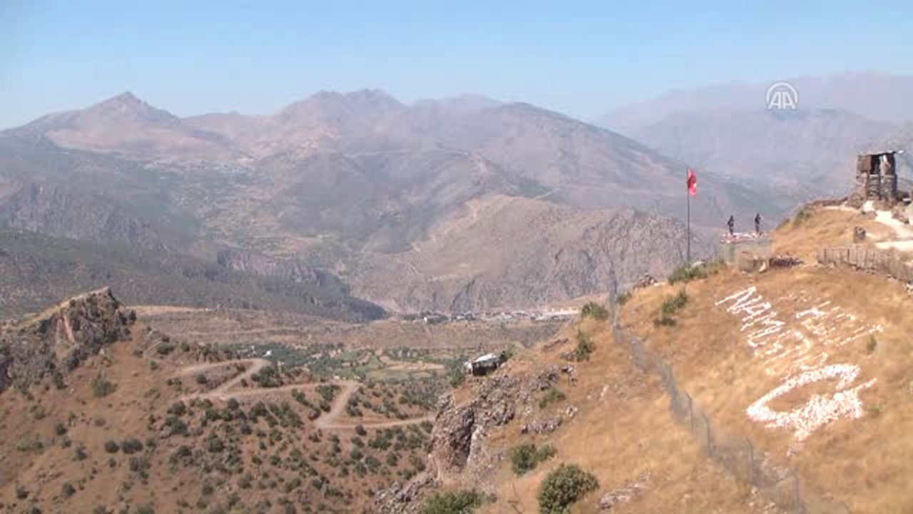 Bu Bilek, Bu Yürek, Bu İman Oldukça Bu Cephe Yıkılmaz"