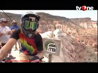 Atraksi Ekstrem BMX di Tengah Gemerlap Mall