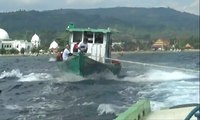 Komunitas Selam Tenggelamkan Kapal untuk Rumah Ikan