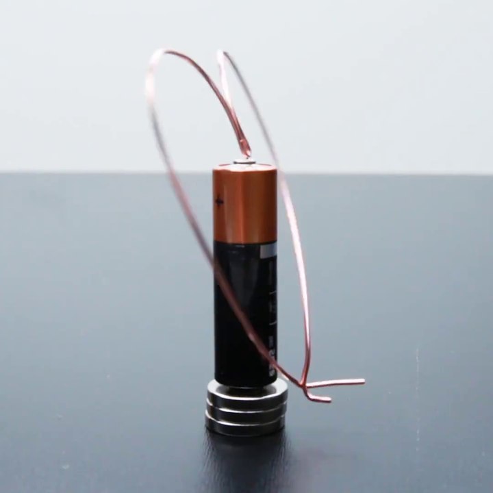 FACILE À FAIRE - Faites votre propre moteur homopolaire à la maison