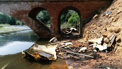 Kimyasal maddenin karıştığı çaydaki su normale dönmeye başladı