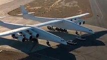 Dünyanın en büyük uçağı Stratolaunch. Kanat genişliği 130 metre!