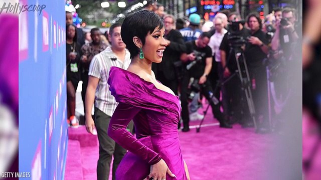 Kendall Jenner Dating SLEAZY Multi Millionaire, Lana Condor & Noah Centineo DATING?! | DR