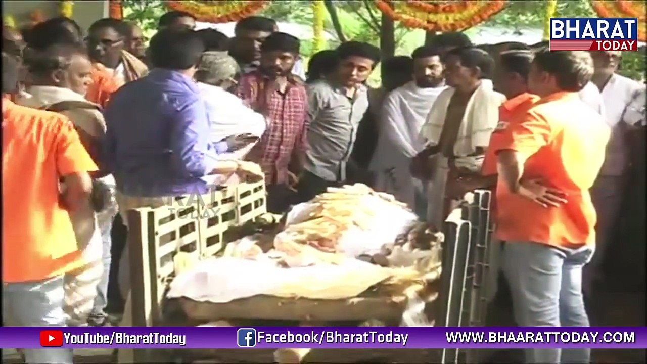 తండ్రి కి కర్మకాండలు చేసిన కొడుకులు ఎన్టీఆర్ & కళ్యాణ్ రామ్ | Nandamuri Harikrishna Rites