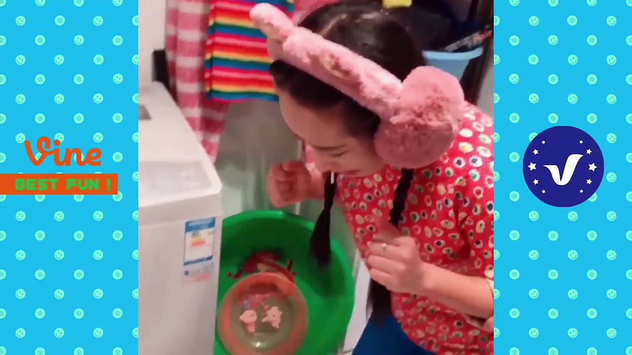 Funny Videos 2018 ● People doing stupid things P41