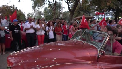 Mudanyalılar, 30 Ağustos Zafer Bayramında Selda Bağcan ile Coştu