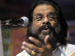 പ്രളയം വന്നപ്പോൾ യേശുദാസ് എവിടെ ആയിരുന്നു, ആഞ്ഞടിച്ച് പി സി ജോർജ്