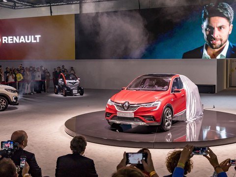 Laurens Van Den Acker parle du Renault Arkana
