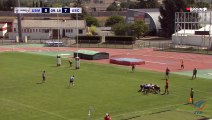 Le rugbyman Melvin Quiroga marque un essai en faisant un salto arrière