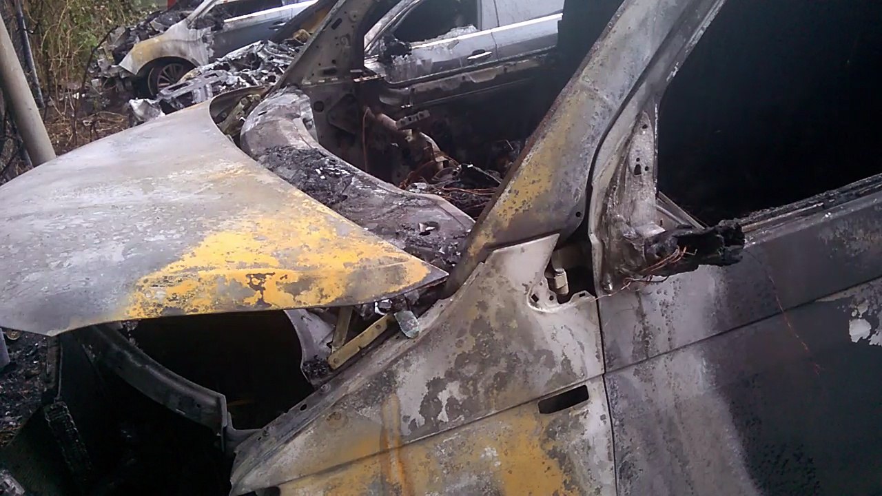 Tournai 4 voitures incendiés rue de l'Orient 31.08.2018