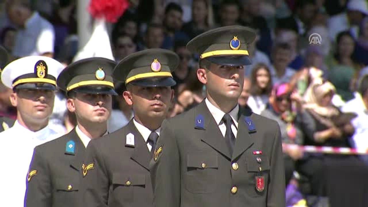 Erdoğan: "Biz Bu Orduyla Değil Terör Örgütlerini Allah'ın İzniyle Tıpkı Ecdadımız Gibi 7 Düveli...