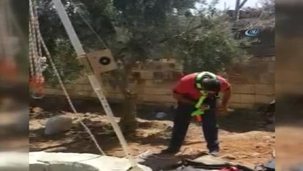 Kilis'te Kuyuya Düşen Yavru Kedi Kurtarıldı