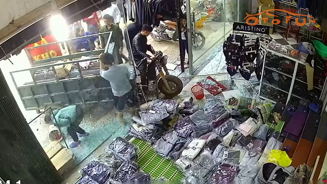 Camera hành trình ghi lại cảnh tai nạn giao thông 08 - Accident traffic 08