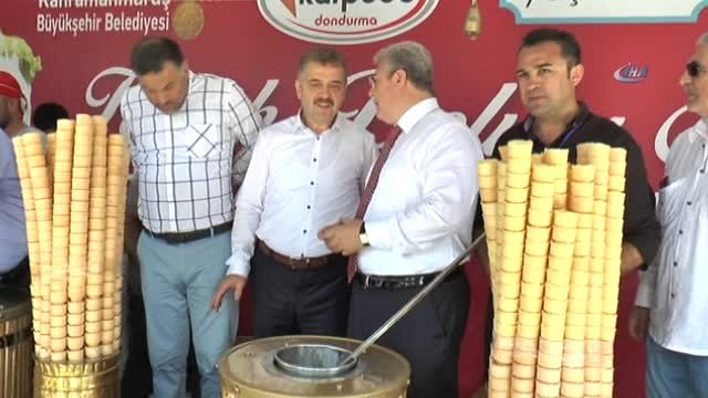 Dondurma Festivalinde 10 Ton Dondurma Vatandaşlara Dağıtıldı
