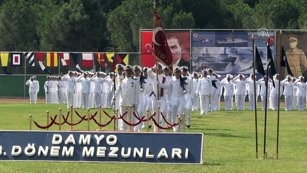 Deniz Astsubay Meslek Yüksekokulunda mezuniyet sevinci - YALOVA