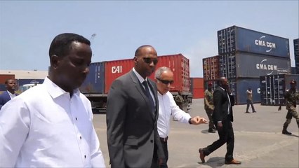 لأول مرة بالصومال.. اتهامات بالفساد لبعض المسؤولين