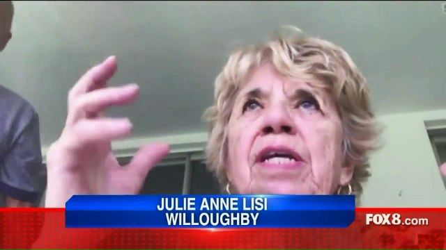 Woman Finds Son's Lost Baseball Glove at Thrift Store 40 Years Later, 1100 Miles Away