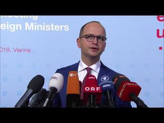 Ora News - Bushati: Inkurajojmë vijimin e dialogut Kosovë-Serbi