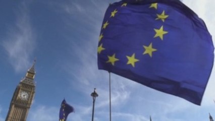 UE y Reino Unido siguen aferrados a octubre para un acuerdo sobre el "brexit"
