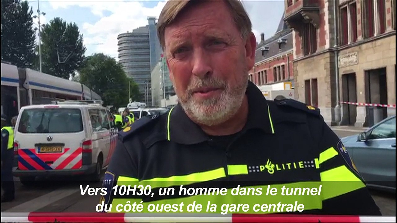 Attaque au couteau à Amsterdam : la police n'exclut aucune piste