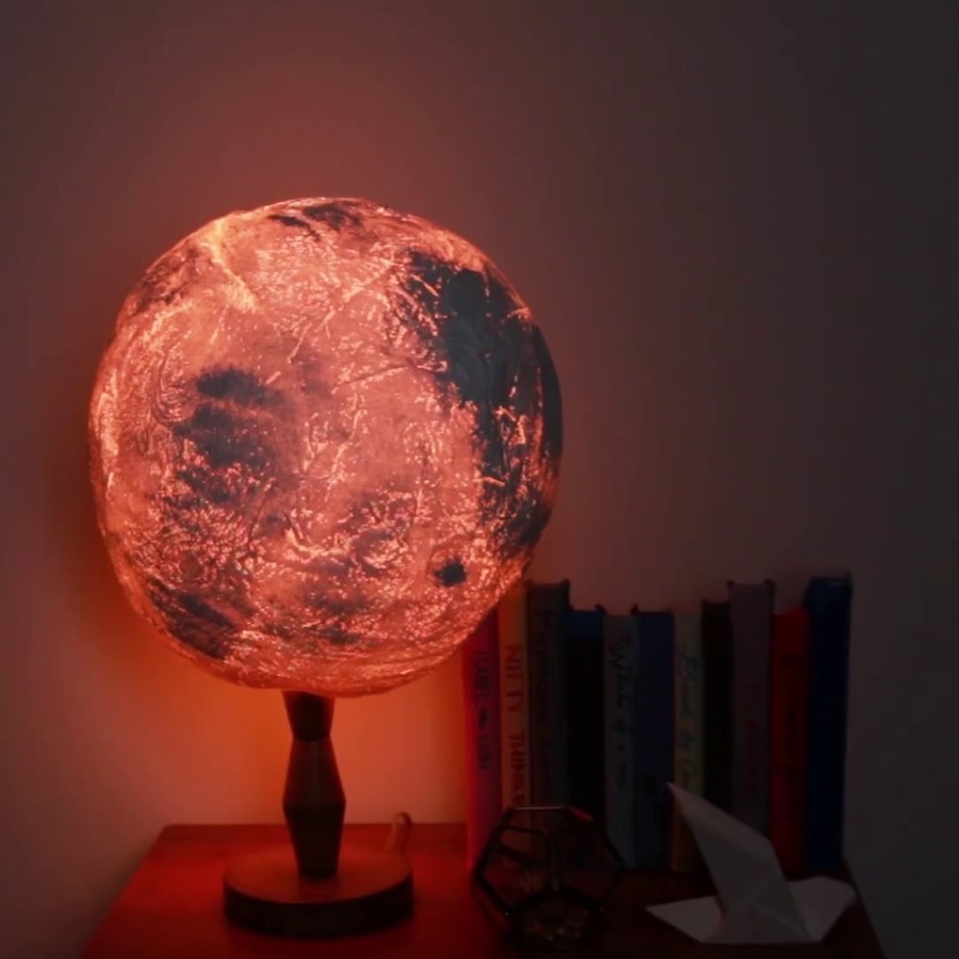 FACILE À FAIRE - Illuminez votre chambre avec une lune en papier mâché -  Vidéo Dailymotion