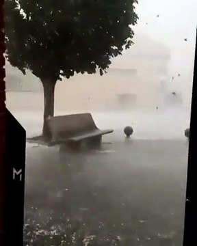 Des pluies diluviennes touchent Mansilla de las Mulas, en Espagne