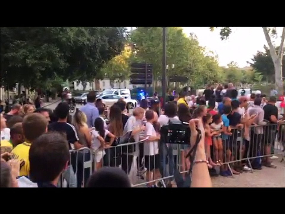 Arrivée du Paris S. G. à l'hôtel Atria 31 08 2018