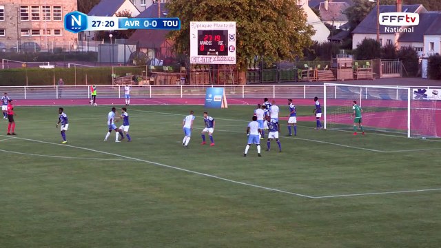 Corner frappé au 1er poteau