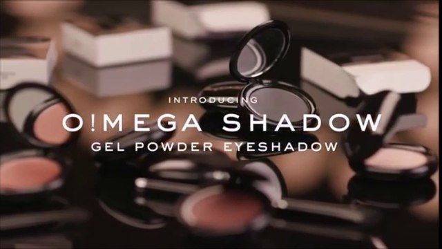 Marc Jacobs Beauty - Introducing New Omega Eyeshadow + Swatches
