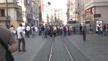 Galatasaray Meydanı Polis Bariyerleriyle Kapatıldı