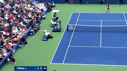 Tennis - Dominic Thiem s'est littéralement acharné sur sa raquette à l'US Open