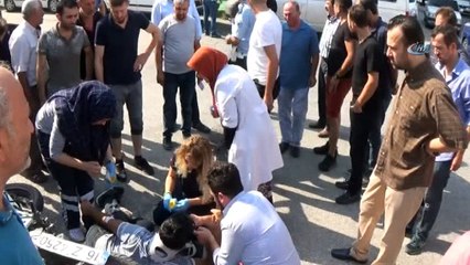 Motosiklet ile minibüs böyle çarpıştı